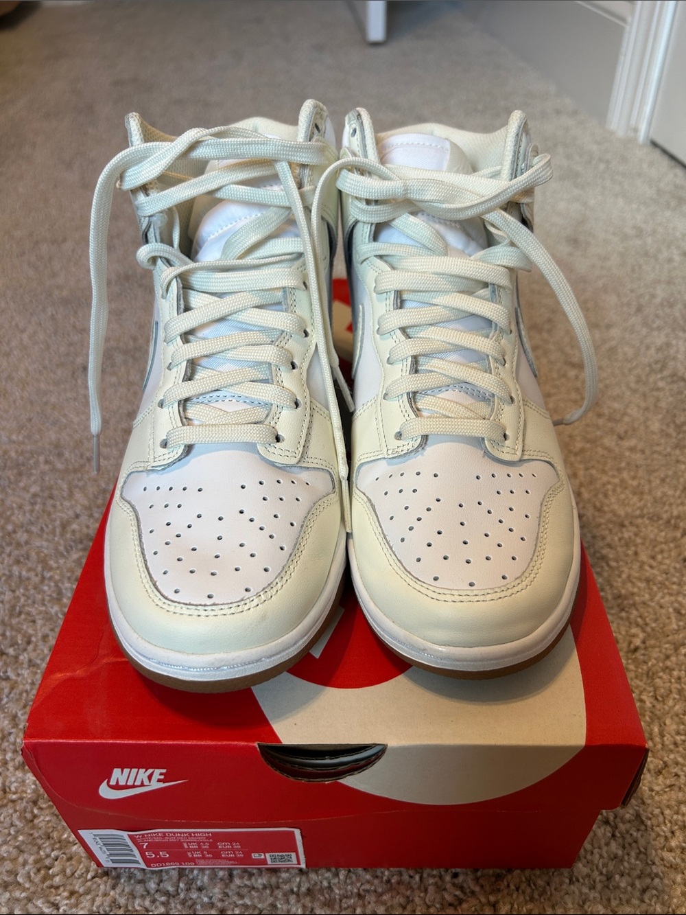 Nike Dunk High Sneakers in White/Sail-Gum Mer Brown